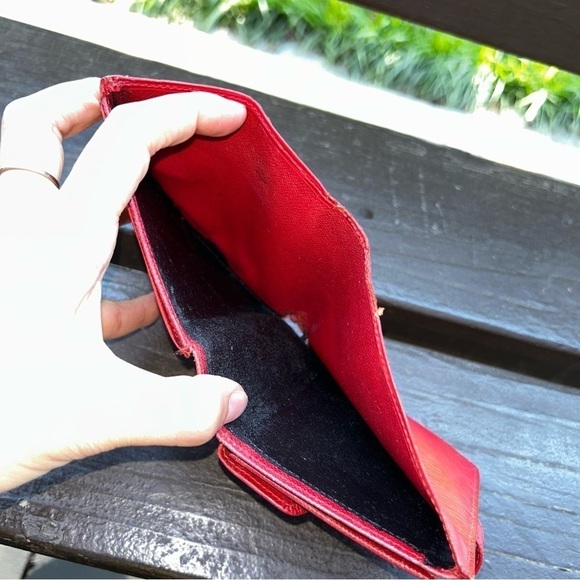 Louis Vuitton Epi leather French bifold wallet - Picture 7 of 11